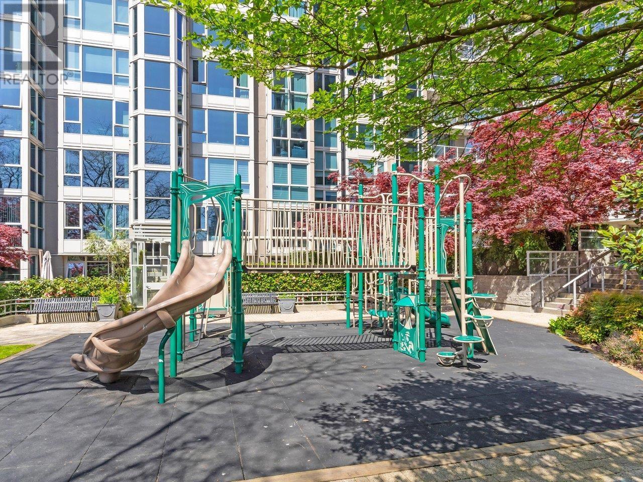 Listing Picture 21 of 26 : 1101 1318 HOMER STREET, Vancouver / 溫哥華 - 魯藝地產 Yvonne Lu Group - MLS Medallion Club Member