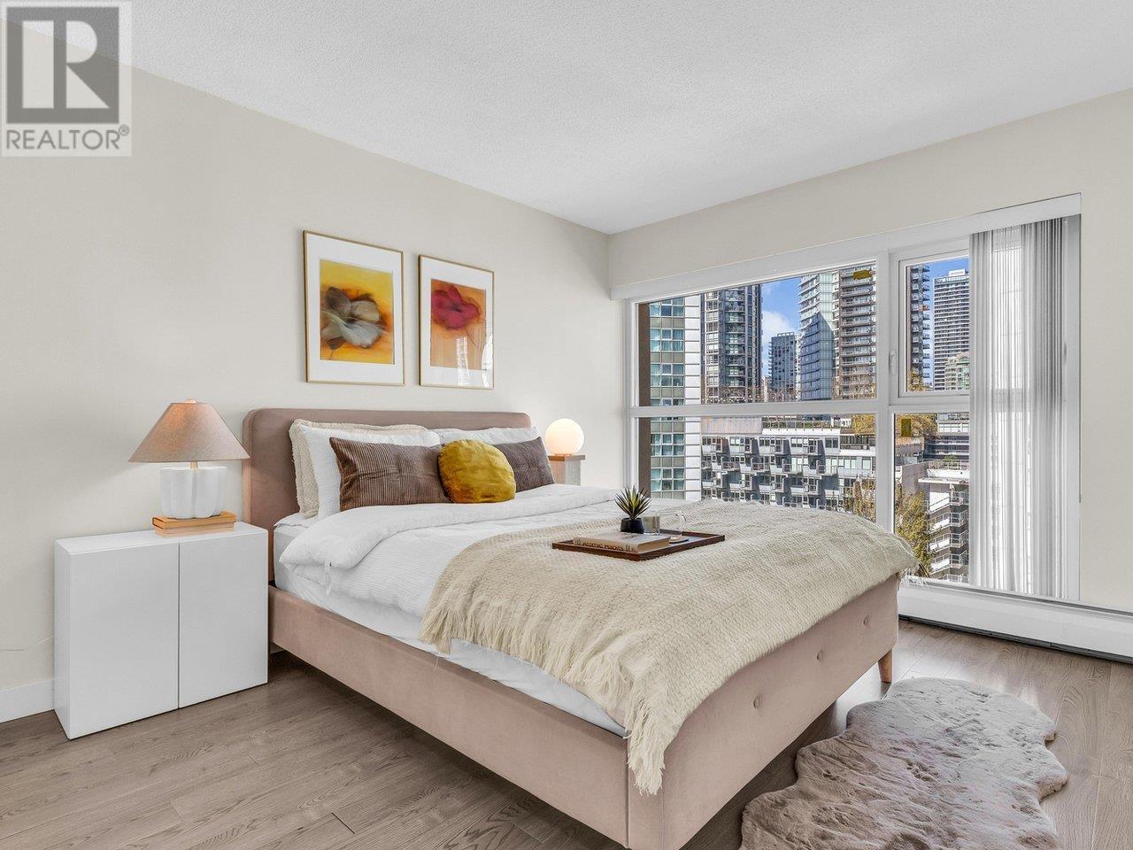 Listing Picture 10 of 26 : 1101 1318 HOMER STREET, Vancouver / 溫哥華 - 魯藝地產 Yvonne Lu Group - MLS Medallion Club Member