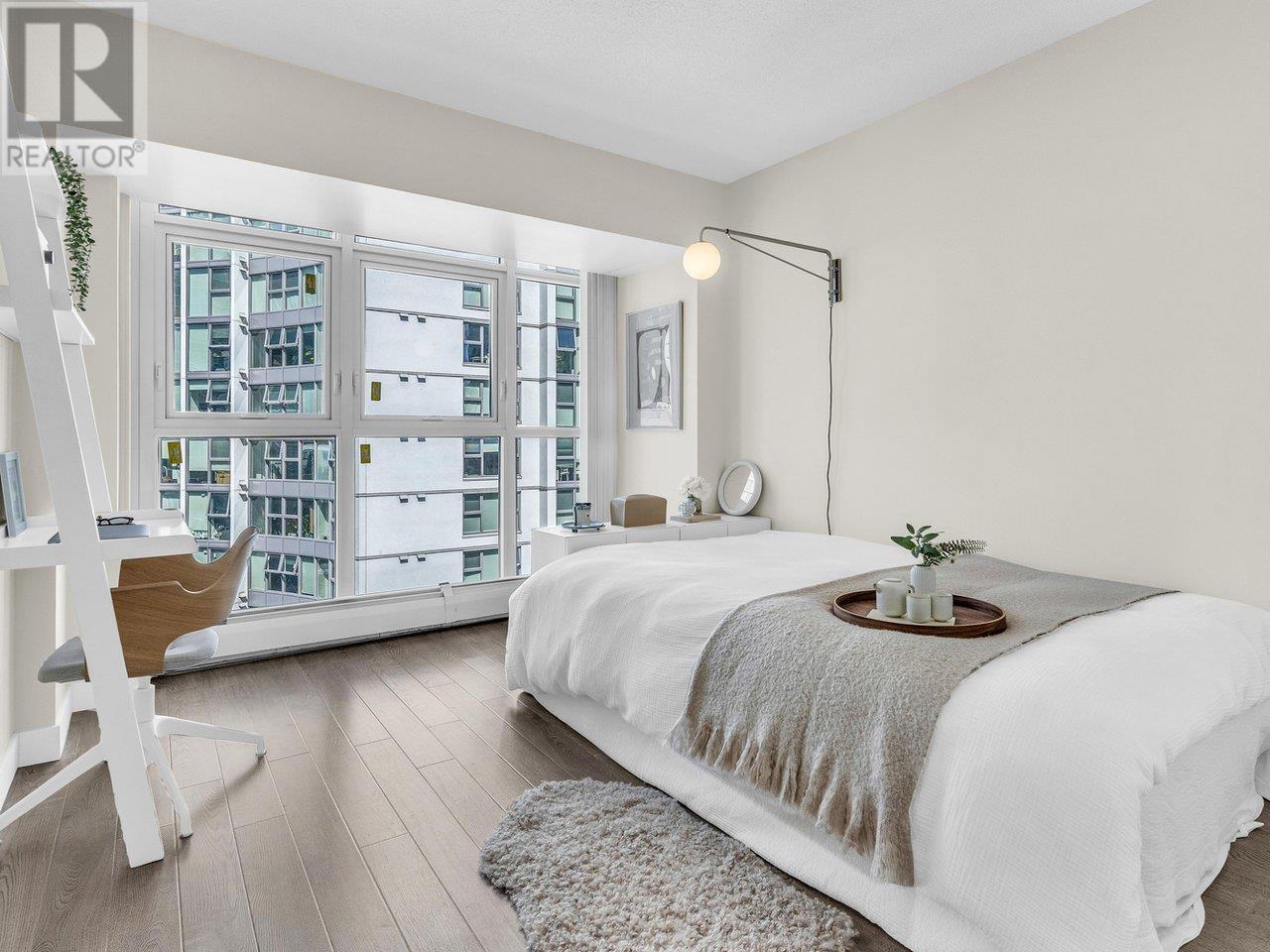 Listing Picture 13 of 26 : 1101 1318 HOMER STREET, Vancouver / 溫哥華 - 魯藝地產 Yvonne Lu Group - MLS Medallion Club Member