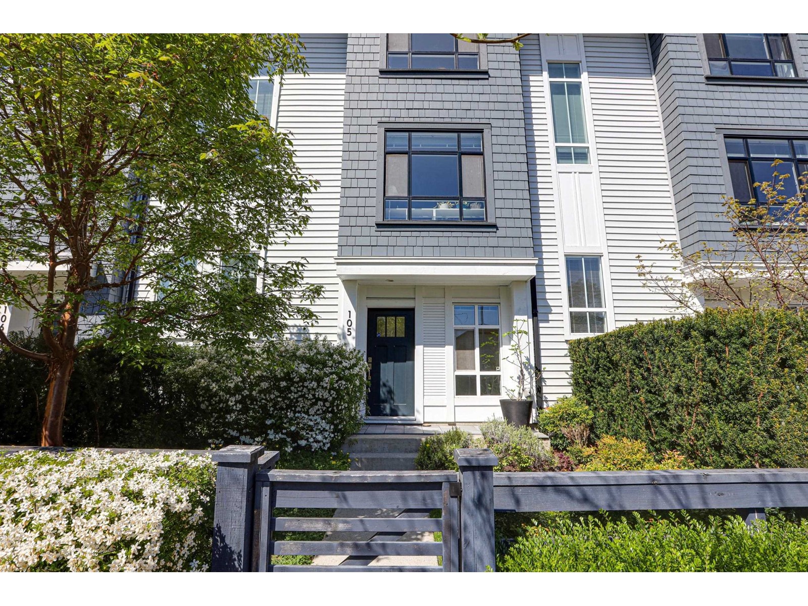 Property at 105 16433 WATSON DRIVE image 2
