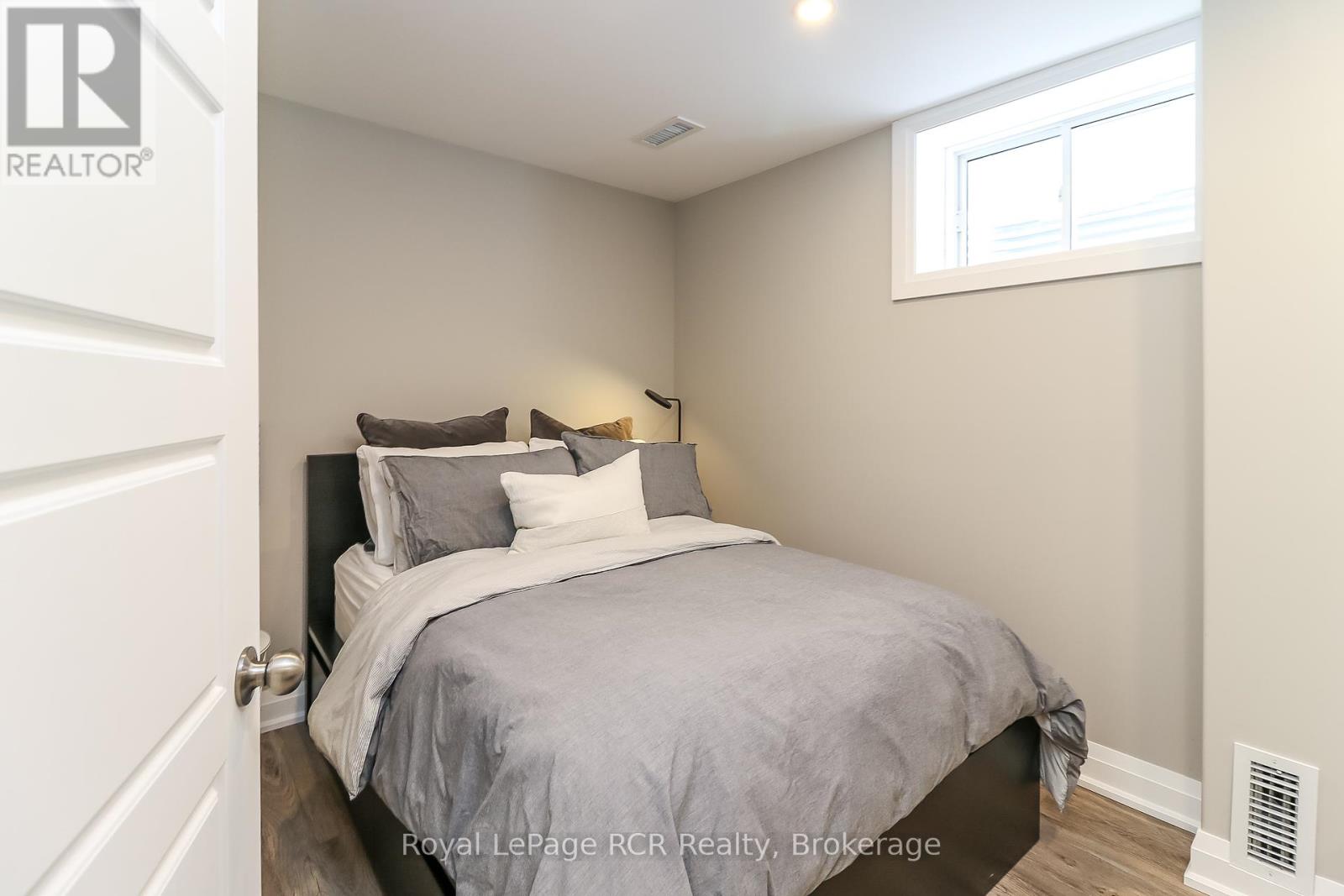 17 Gilpin Crescent, Collingwood, Ontario L9Y 0Z2 - Photo 28 - S12083427