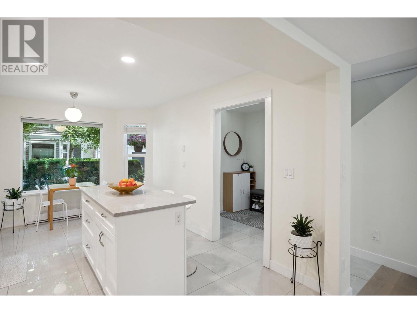 13 1135 Lansdowne Drive, Coquitlam, British Columbia  V3B 7K6 - Photo 5 - R2995104