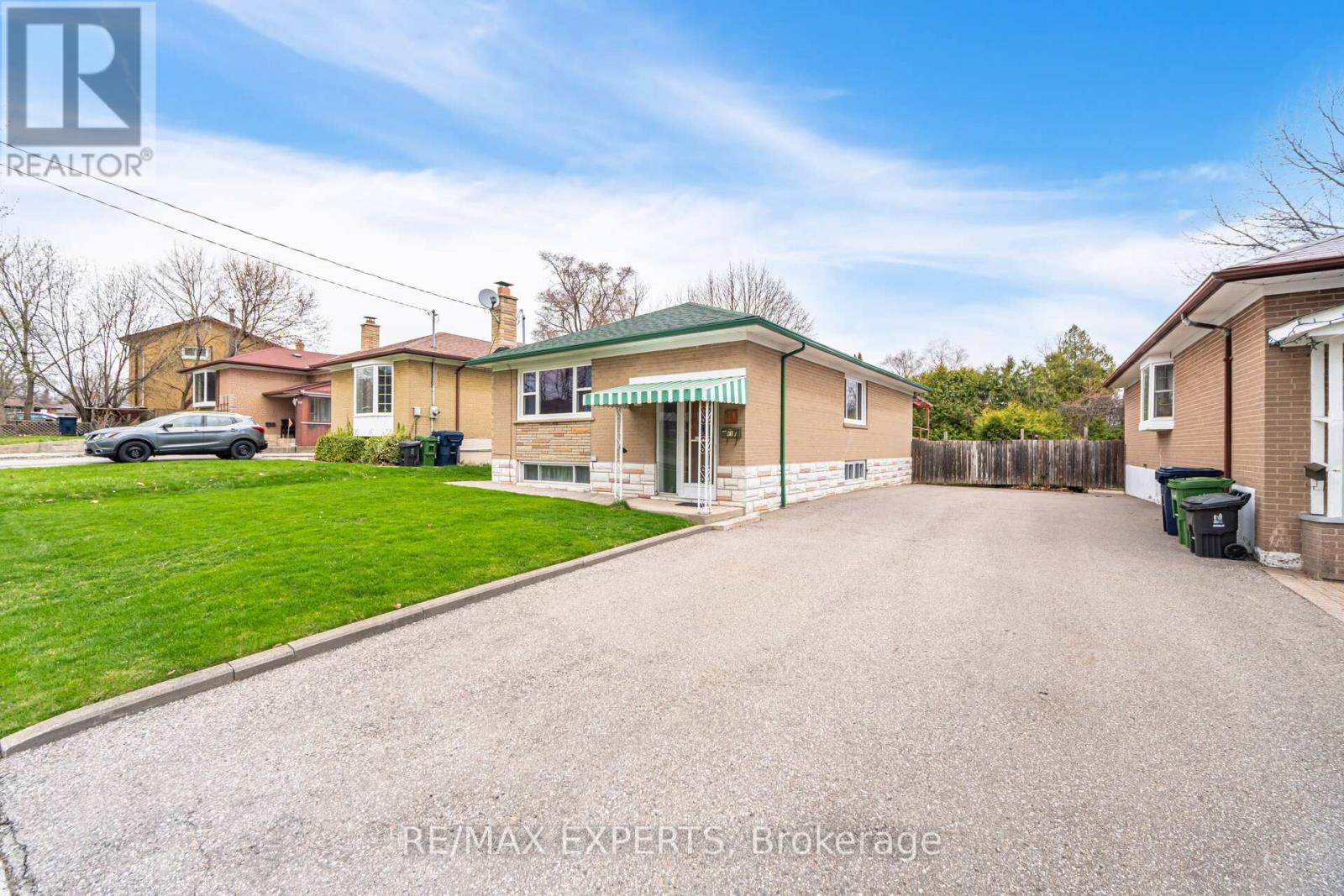 Property at 61 SHARBOT AVENUE image 4
