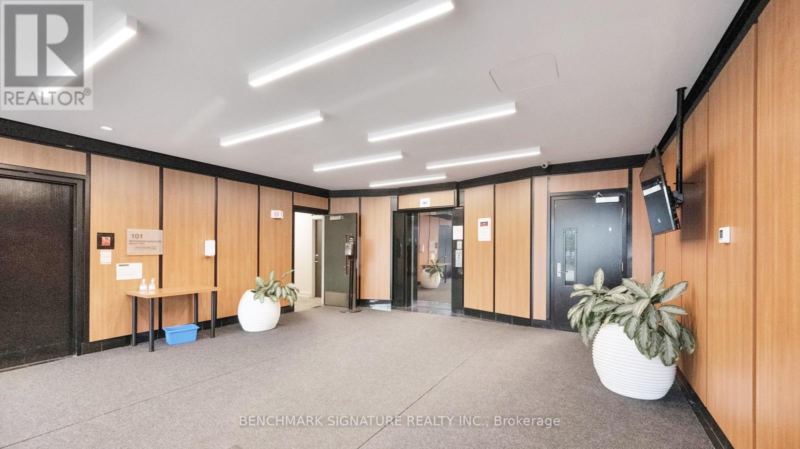 201 - 260 Town Centre Boulevard, Markham, Ontario  L3R 8H8 - Photo 32 - N12108795