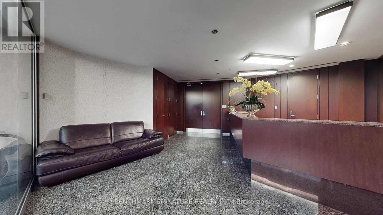201 - 260 Town Centre Boulevard, Markham, Ontario  L3R 8H8 - Photo 6 - N12108795