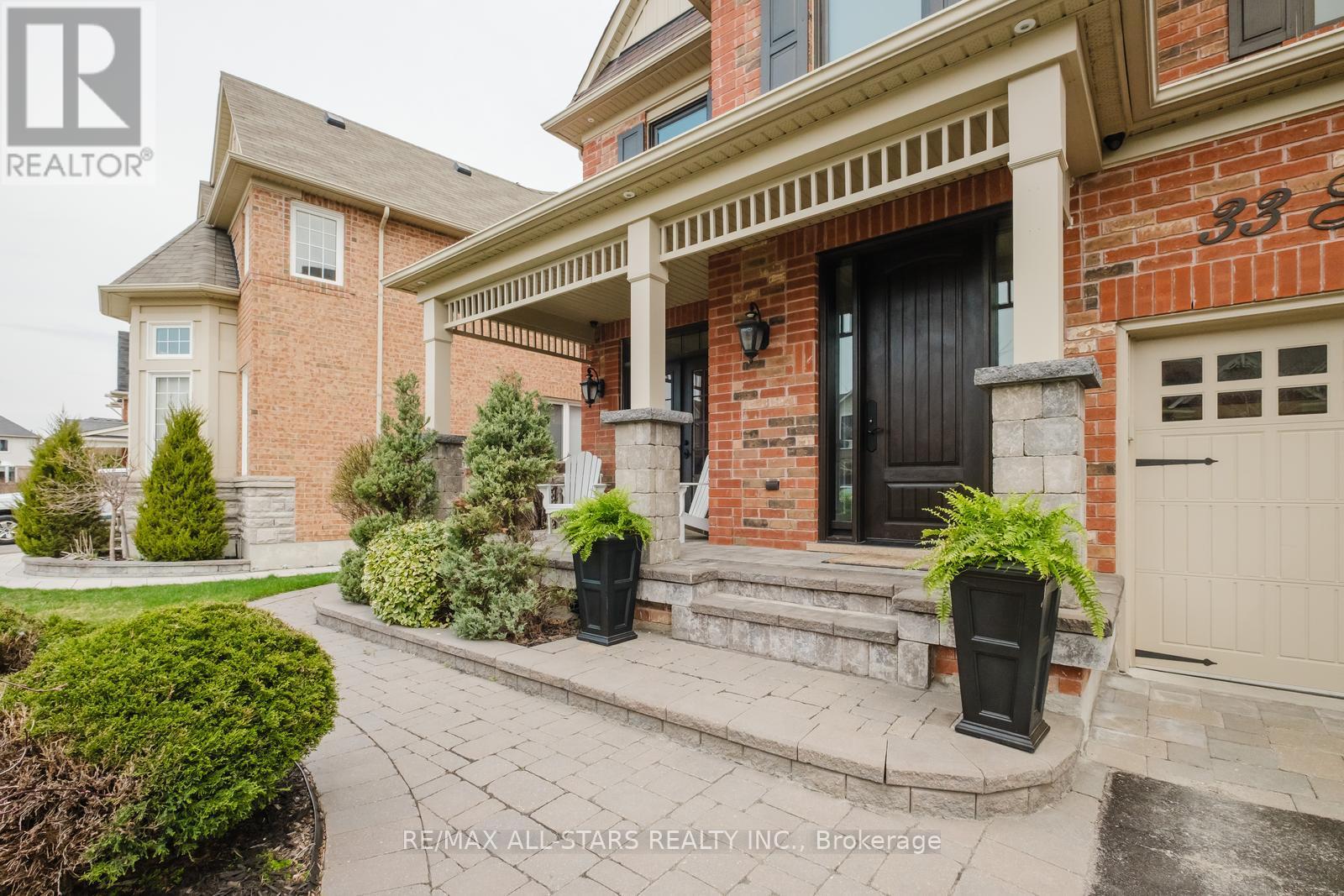 Property at 33 GRICE CIRCLE image 3