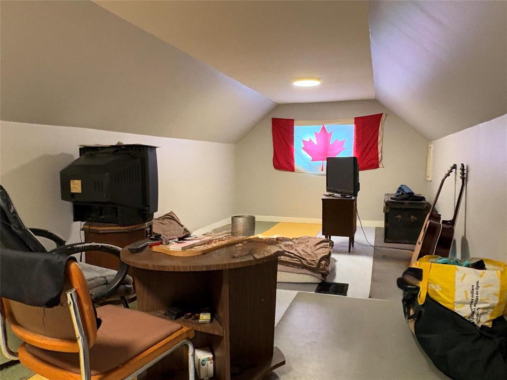 429 Parr Street, Winnipeg, Manitoba  R2W 5G2 - Photo 9 - 202508974