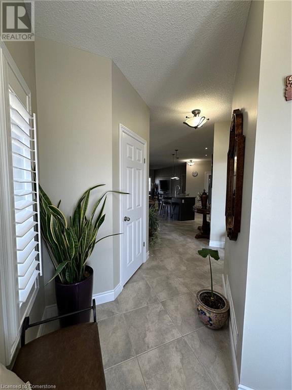 64 English Crescent, Plattsville, Ontario  N0J 1S0 - Photo 2 - 40713450