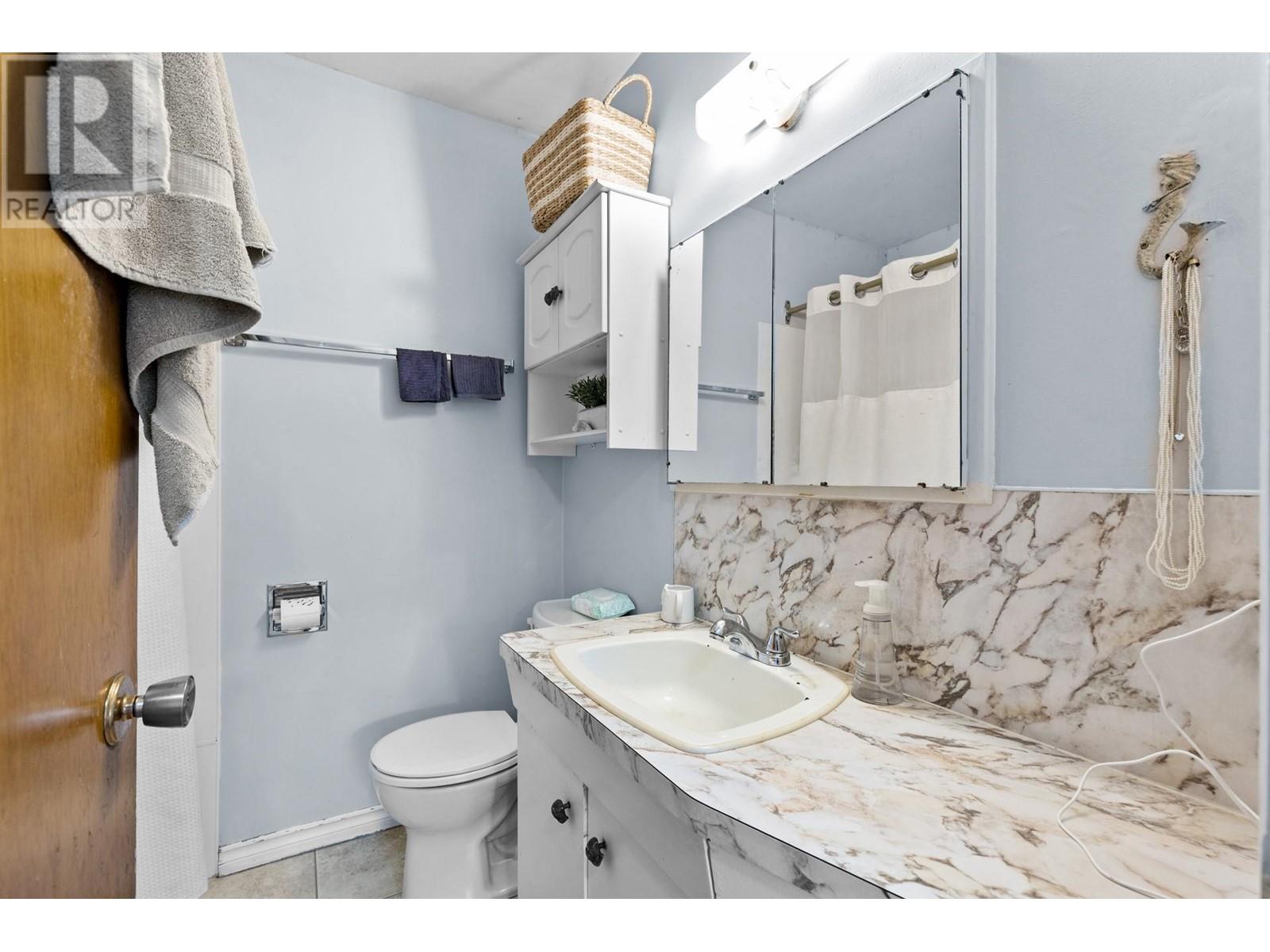 2300 43 Avenue, Vernon, British Columbia  V1T 3K5 - Photo 11 - 10345331