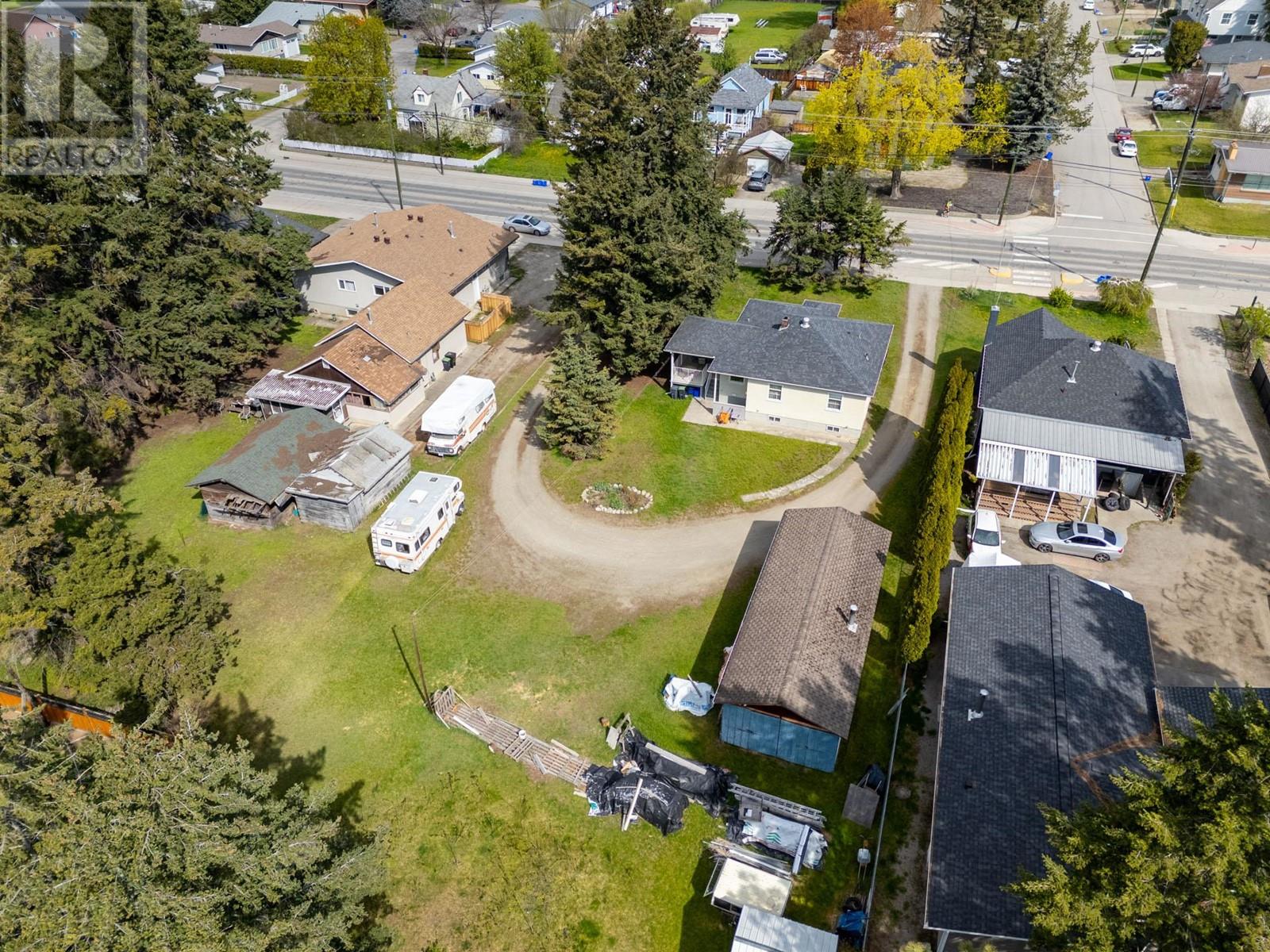 2300 43 Avenue, Vernon, British Columbia  V1T 3K5 - Photo 42 - 10345331