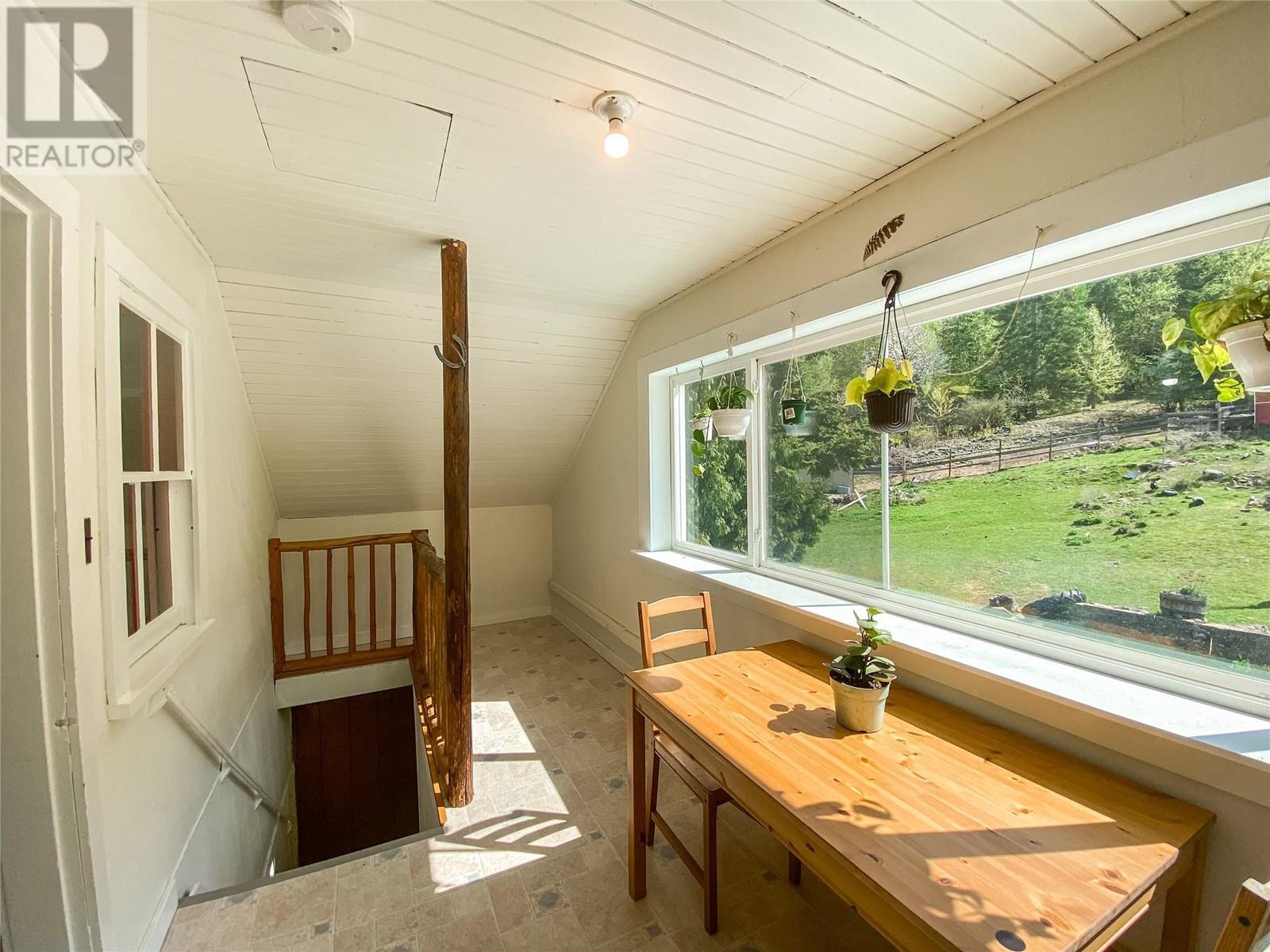 Property at 2158 MAKONIN Road image 4