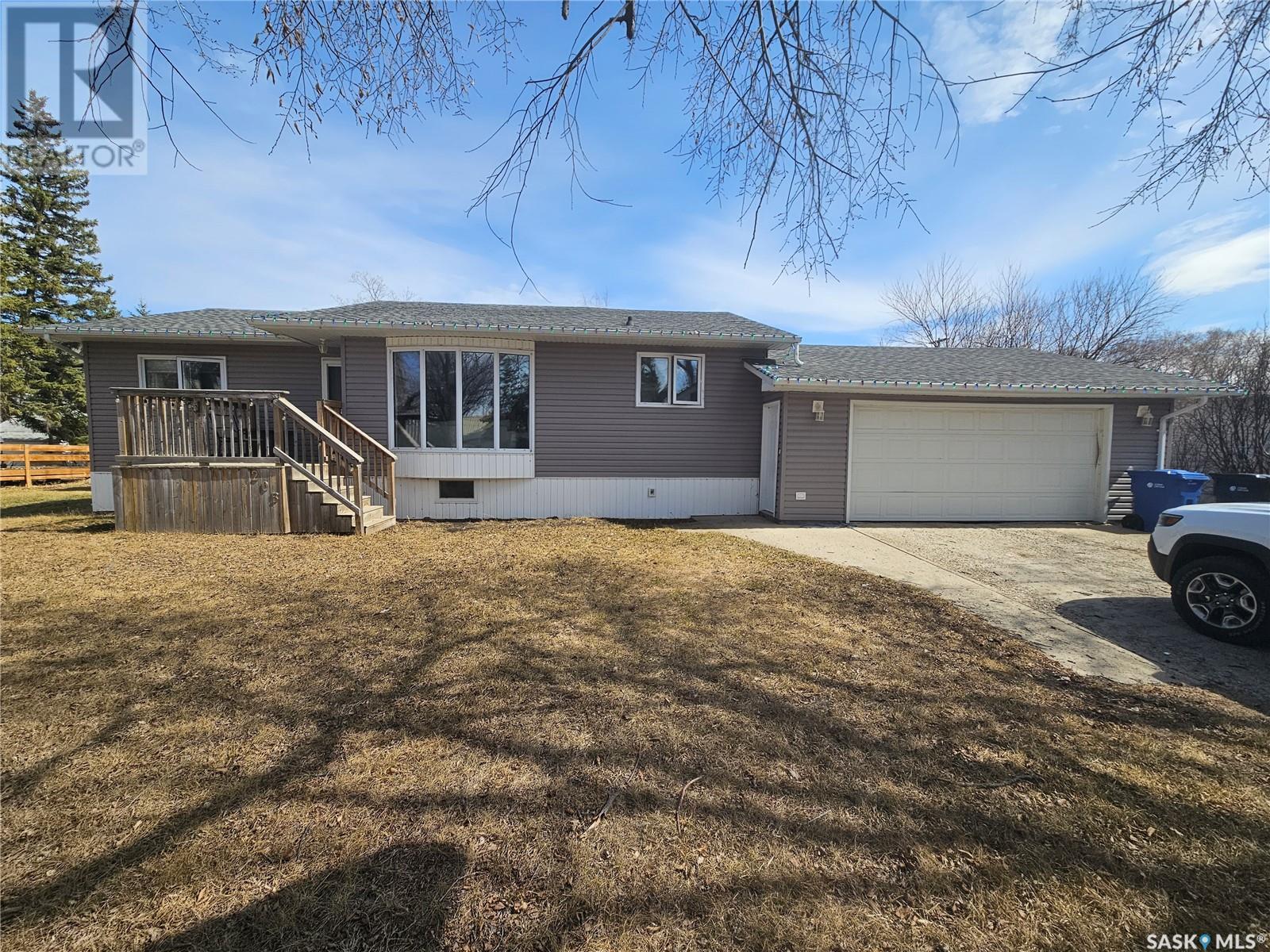 205 3rd STREET W, Carlyle, Saskatchewan