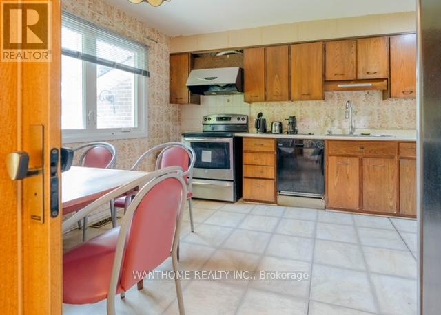 Property at 89 MCNICOLL AVENUE image 2