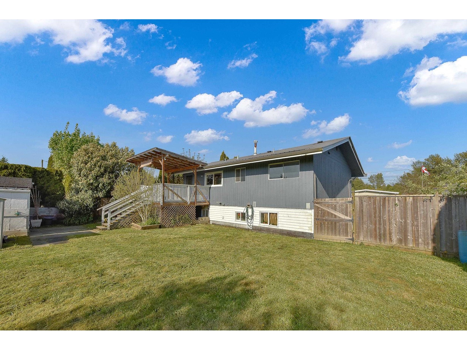Property at 10113 MANOR DRIVE image 4