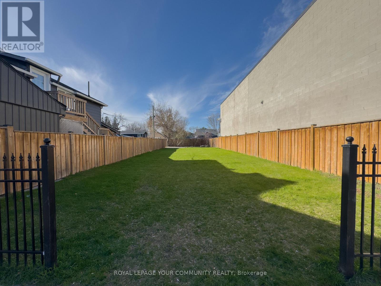 934 LAKE DRIVE E, Georgina, Ontario