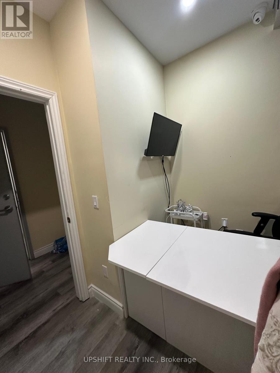 2a19 - 7215 Goreway Drive, Mississauga, Ontario  L4T 0B4 - Photo 3 - W12101914