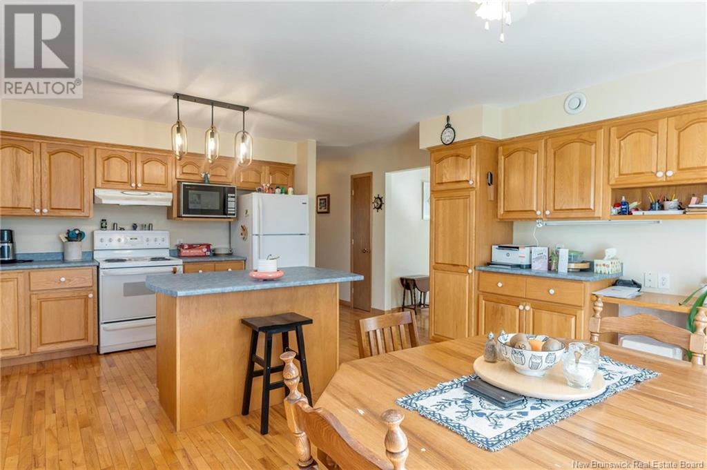 Property at 40 Green Briar Drive image 3