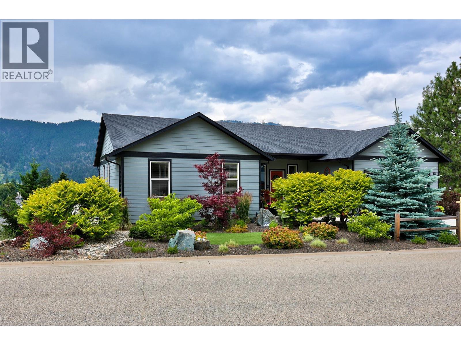 1200 Montgomery Place, chase, British Columbia