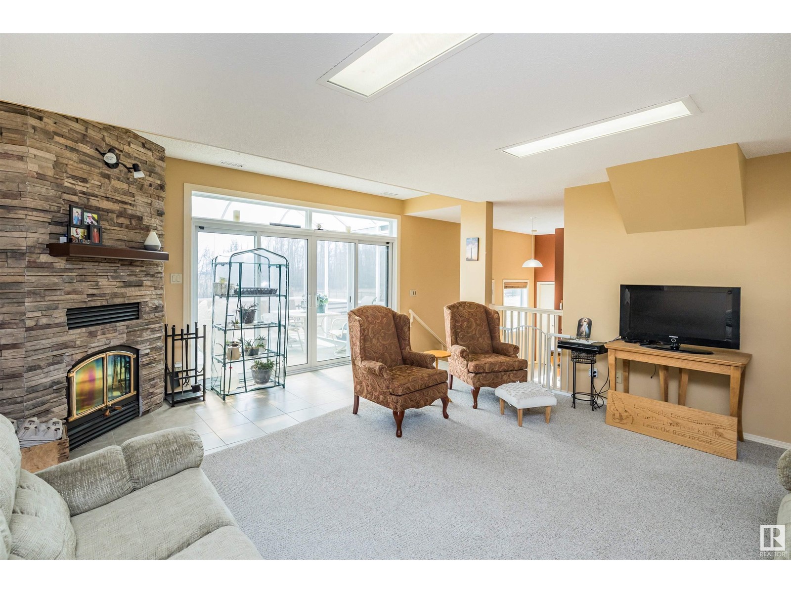 Property at 25509 TWP RD 544 image 4