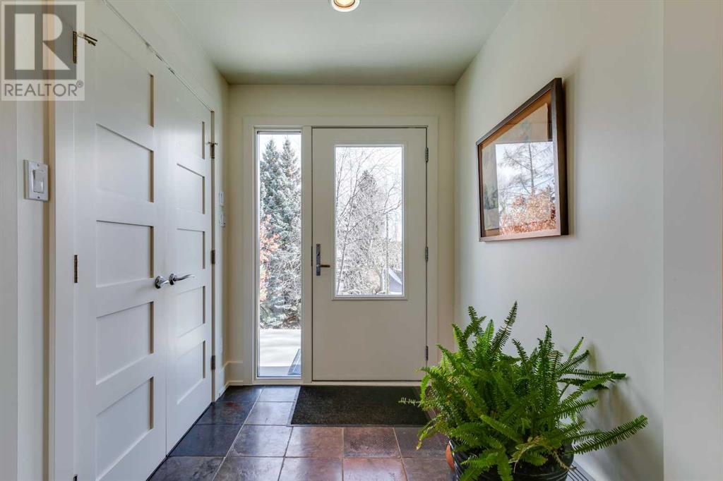 Property at 704 Prospect Avenue SW image 2