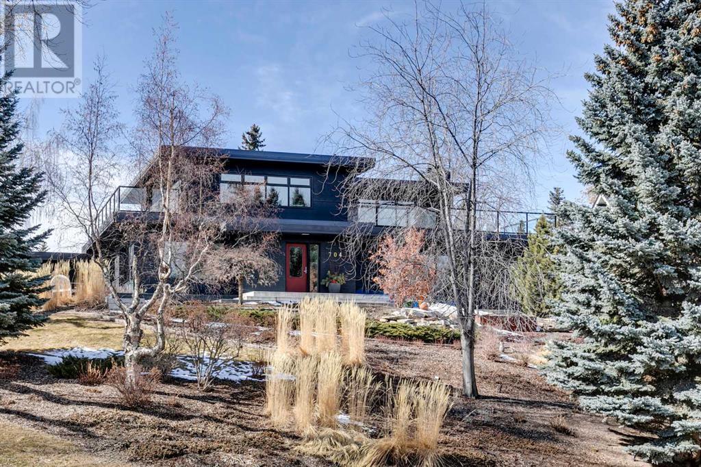 Property at 704 Prospect Avenue SW image 1