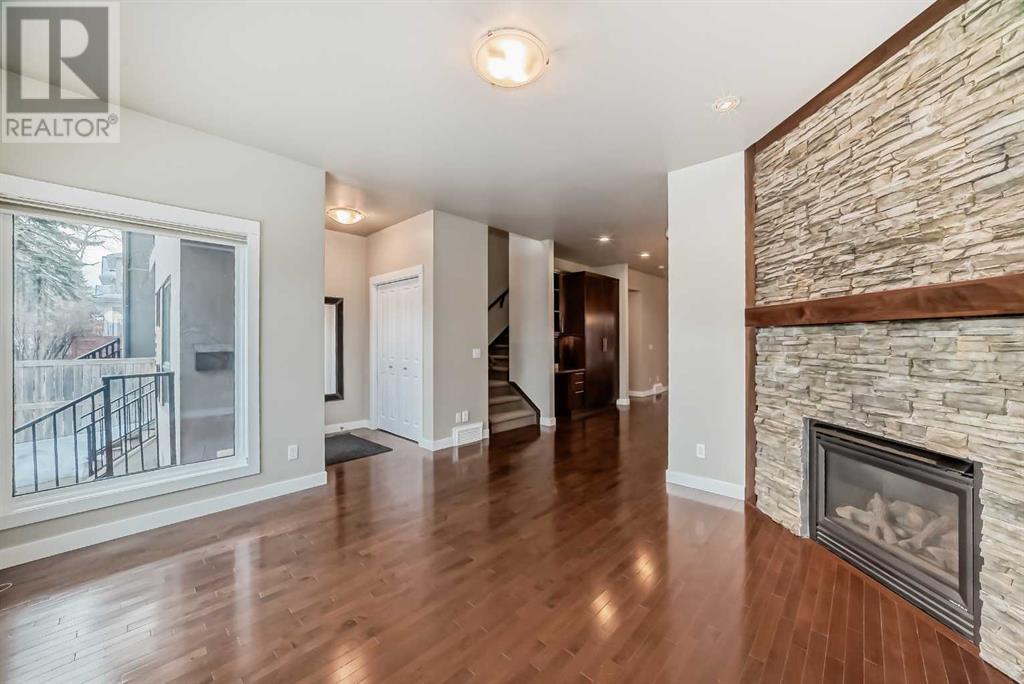 Property at 1819 18 Street SW image 4