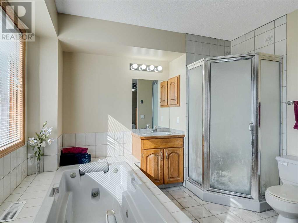 92 Mckerrell Close Se, Calgary, Alberta  T2Z 1M2 - Photo 20 - A2211348