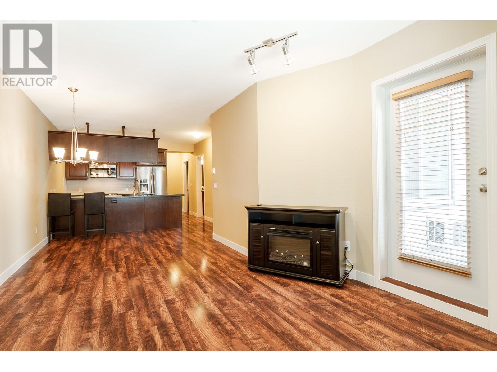 316 11887 Burnett Street, Maple Ridge, British Columbia  V2X 6P6 - Photo 5 - R2995133