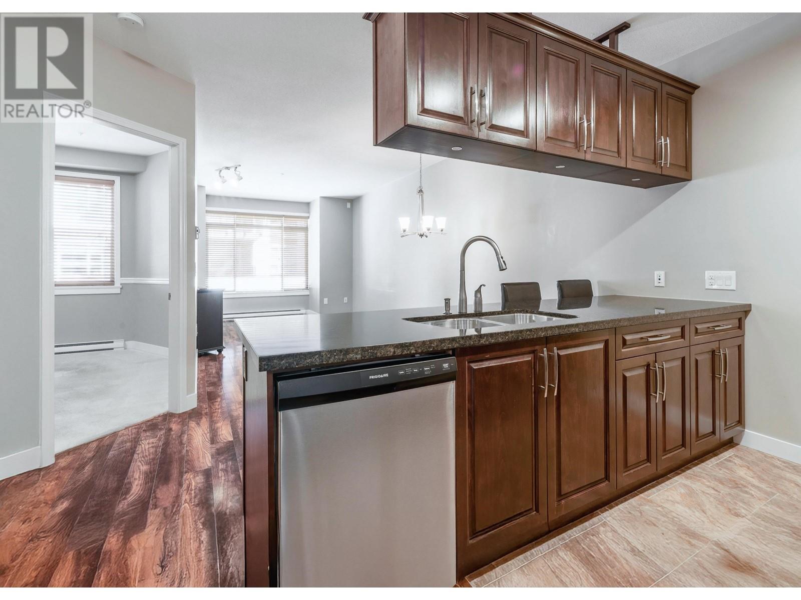 316 11887 Burnett Street, Maple Ridge, British Columbia  V2X 6P6 - Photo 7 - R2995133