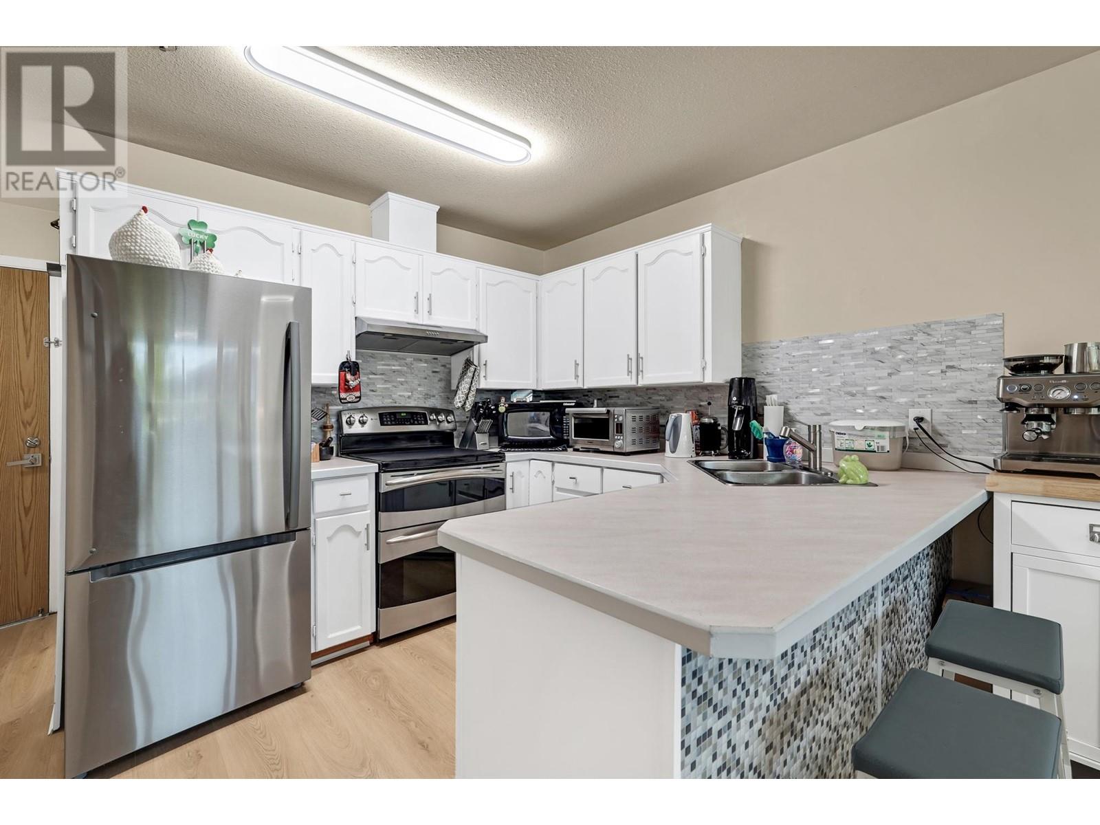 204 11595 Fraser Street, Maple Ridge, British Columbia  V2X 0X7 - Photo 11 - R2995134