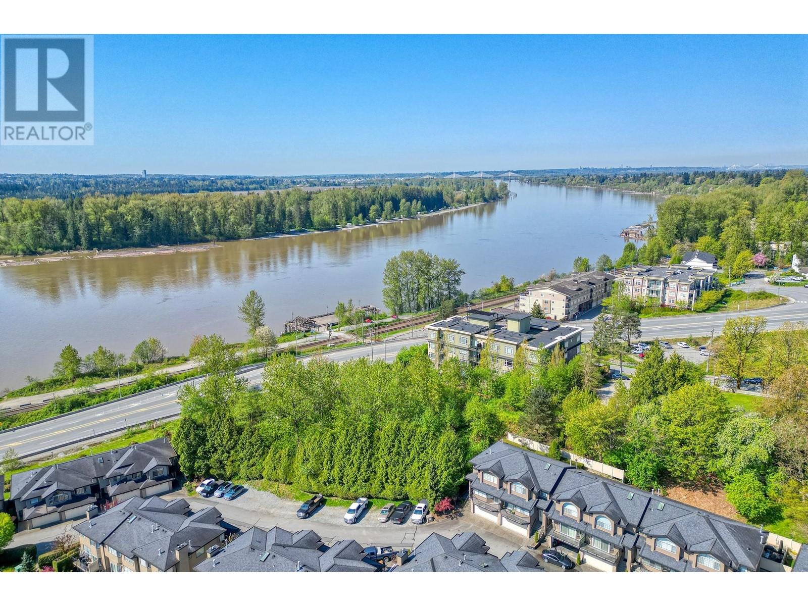 204 11595 Fraser Street, Maple Ridge, British Columbia  V2X 0X7 - Photo 5 - R2995134