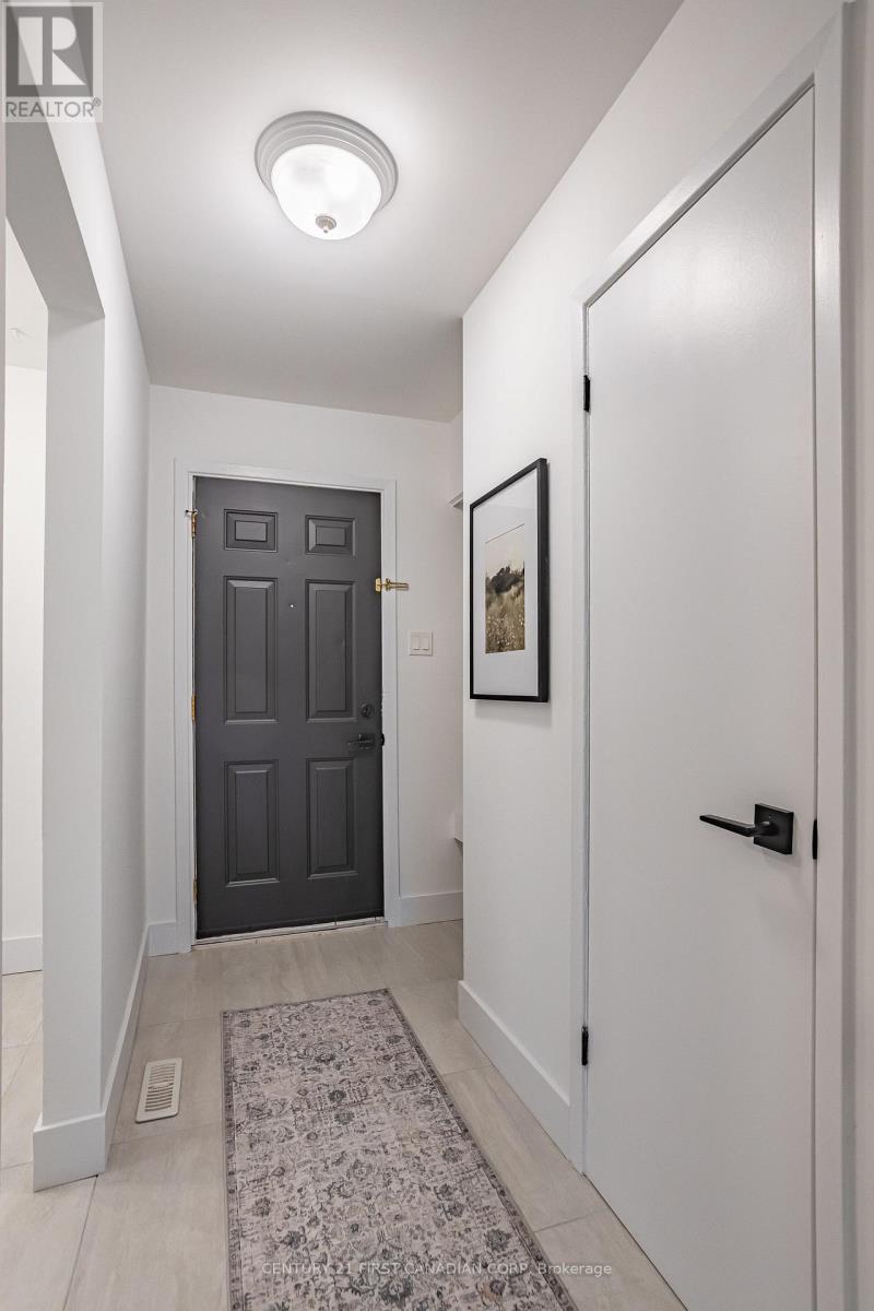 Property at 13 - 591 GRIFFITH STREET image 4