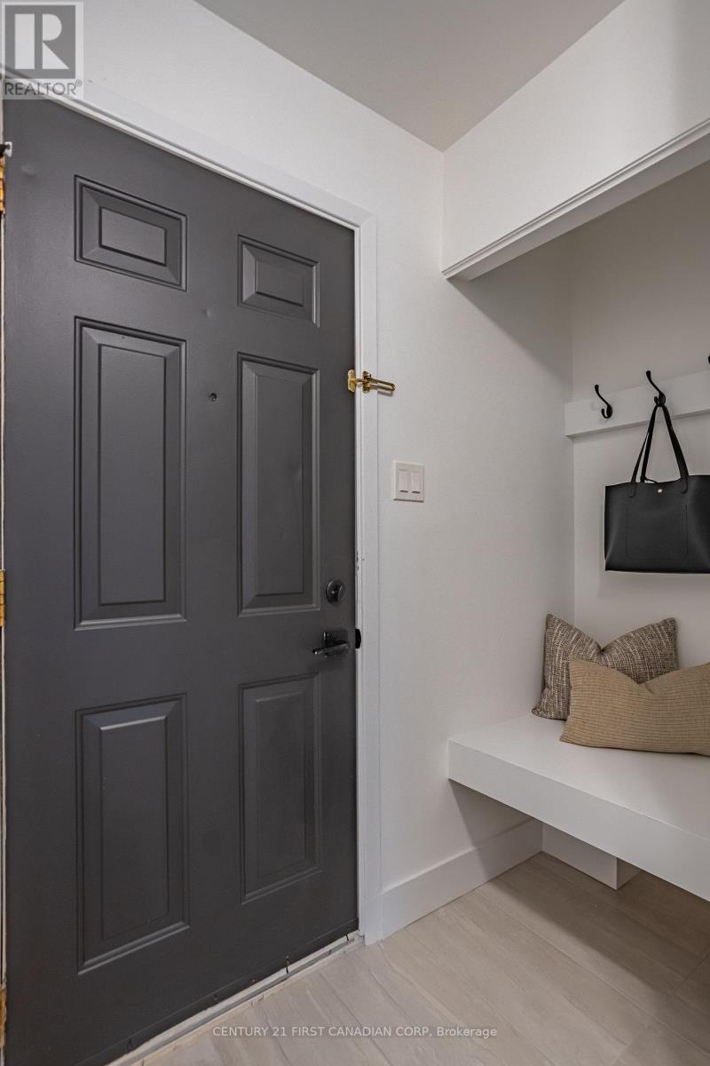 Property at 13 - 591 GRIFFITH STREET image 5