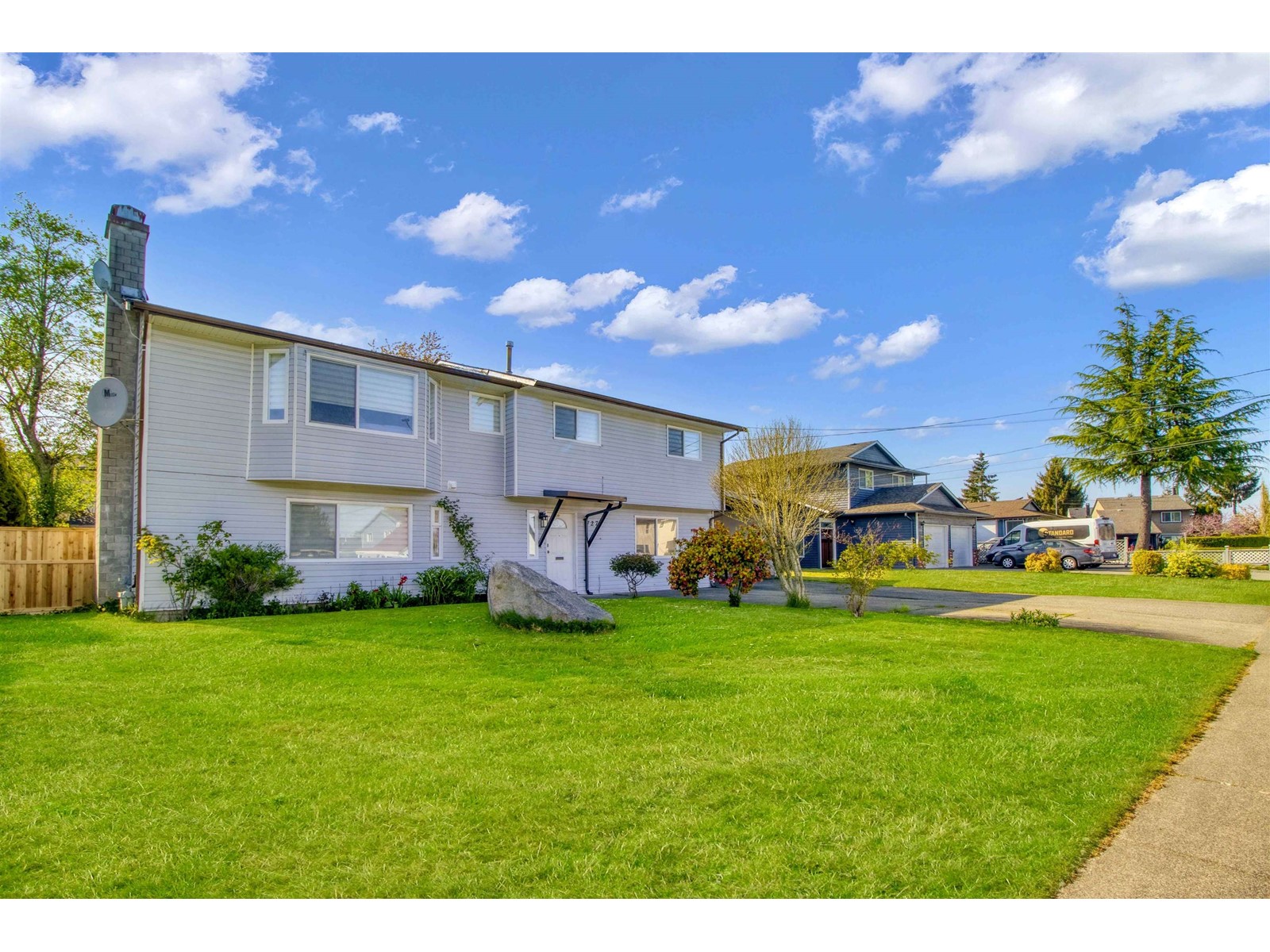 Property at 7273 130 STREET image 3