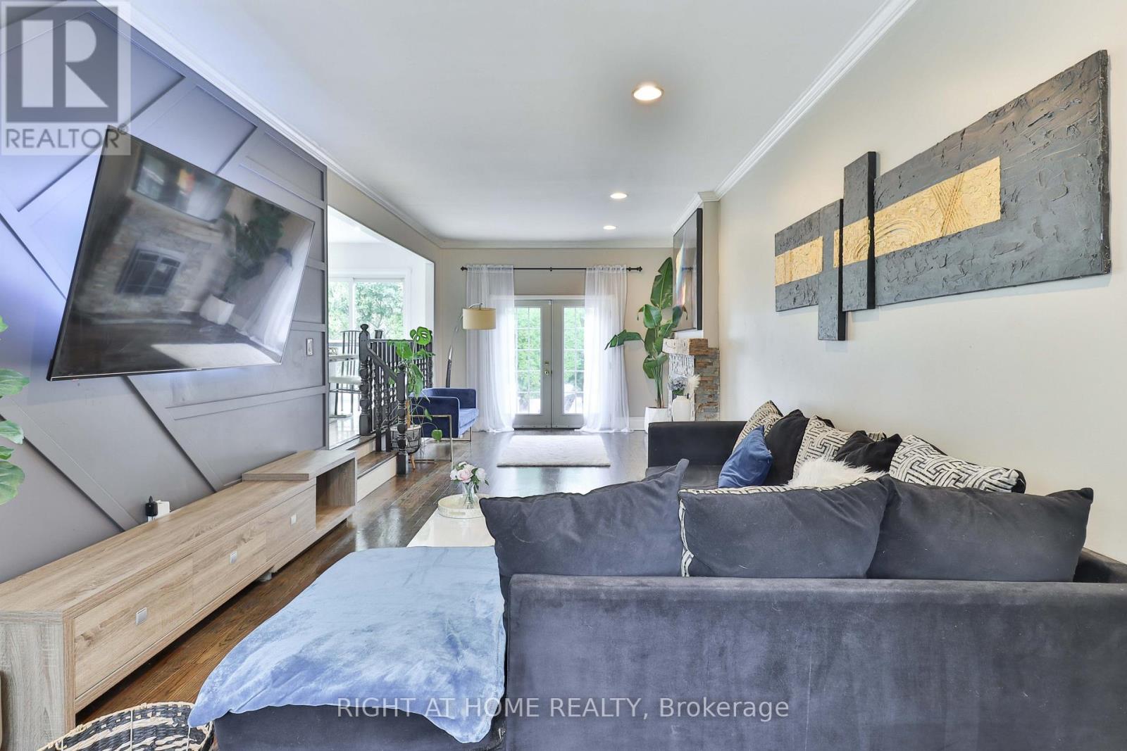 Property at 875 SRIGLEY STREET image 5