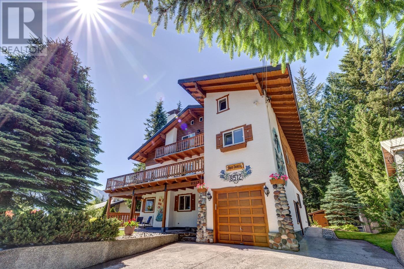 8512 Drifter Way, Whistler, British Columbia  V8E 0G2 - Photo 1 - R2964924