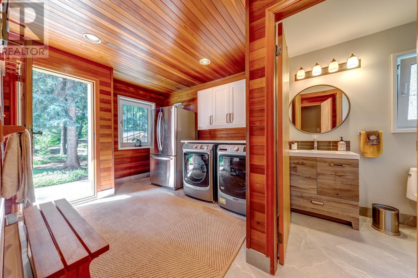 8512 Drifter Way, Whistler, British Columbia  V8E 0G2 - Photo 21 - R2964924