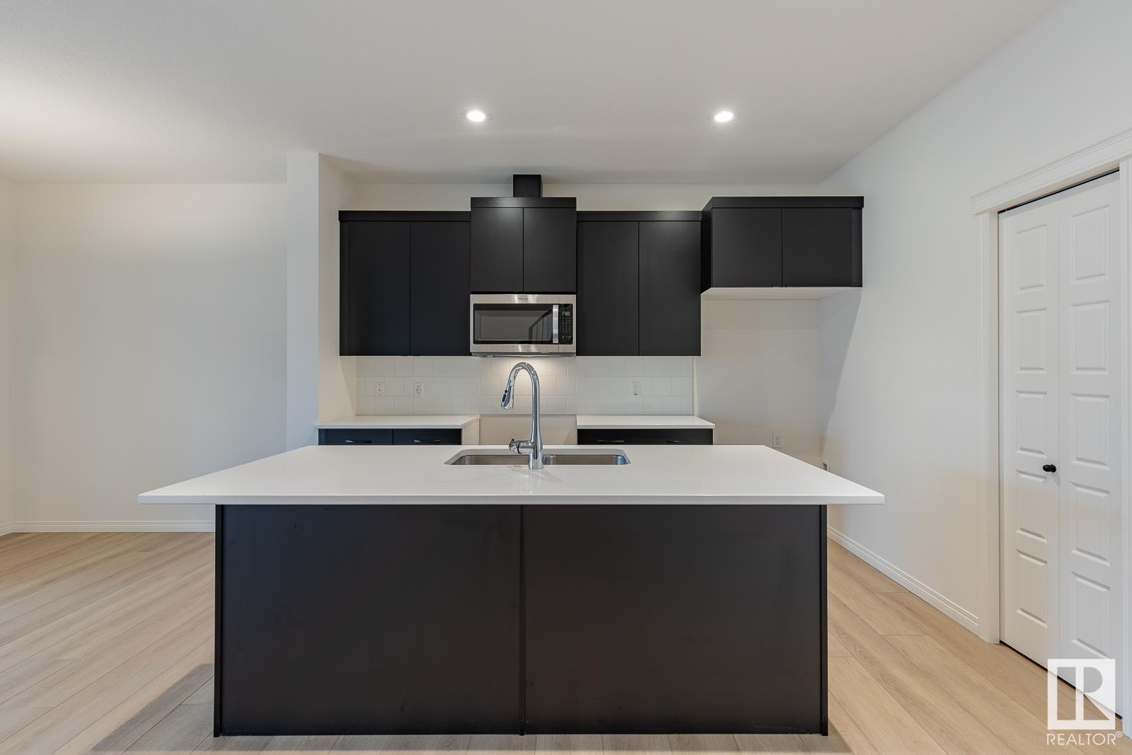 Property at 6327 67 ST image 5