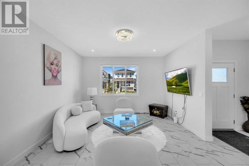 Property at 258 Chelsea Place image 4