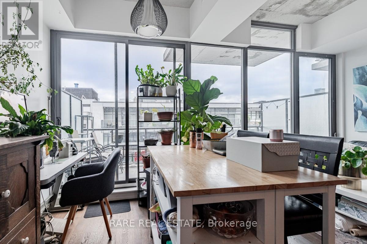 1004 - 560 King Street W, Toronto, Ontario  M5V 1M3 - Photo 11 - C12109024