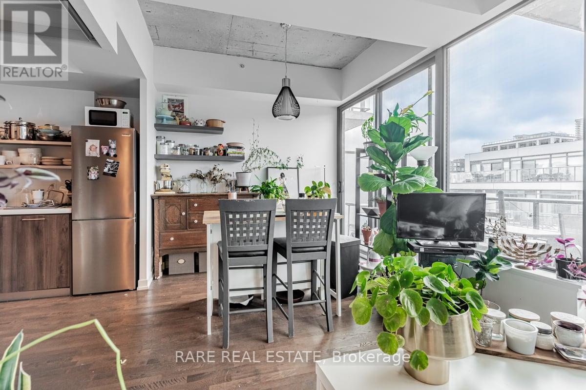 1004 - 560 King Street W, Toronto, Ontario  M5V 1M3 - Photo 16 - C12109024