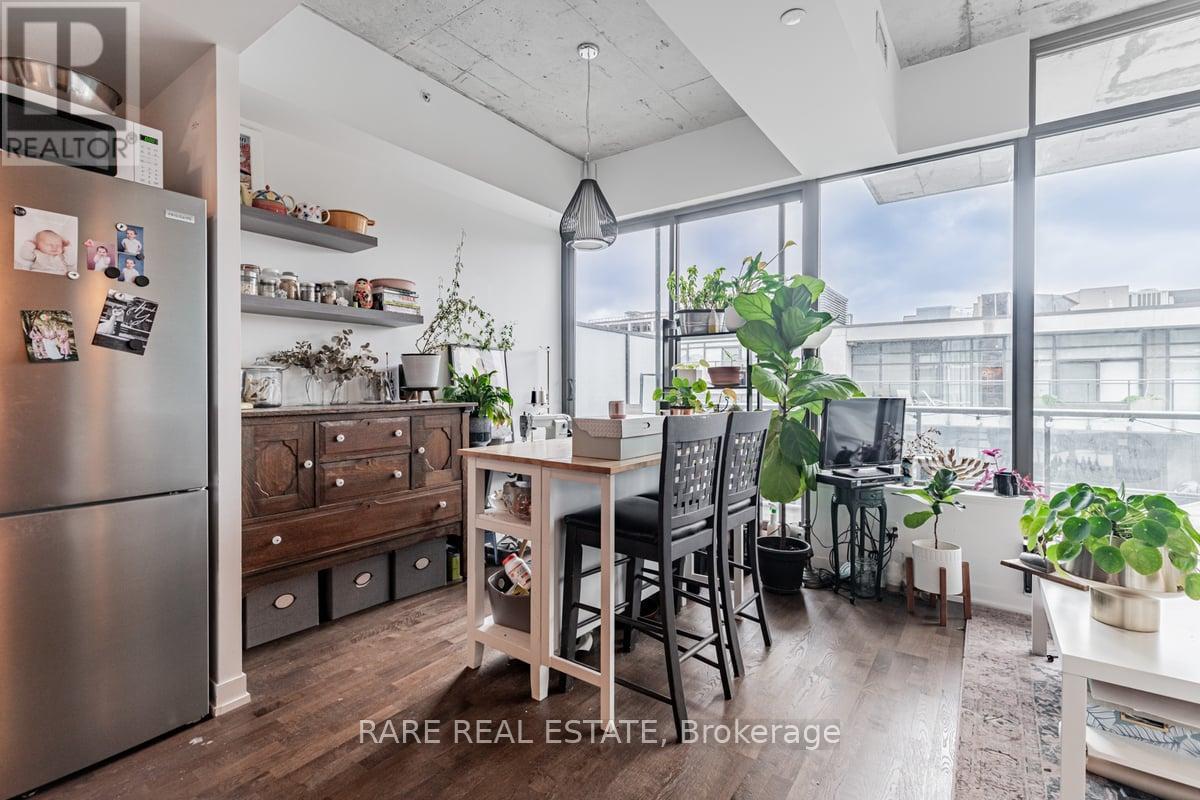 1004 - 560 King Street W, Toronto, Ontario  M5V 1M3 - Photo 19 - C12109024