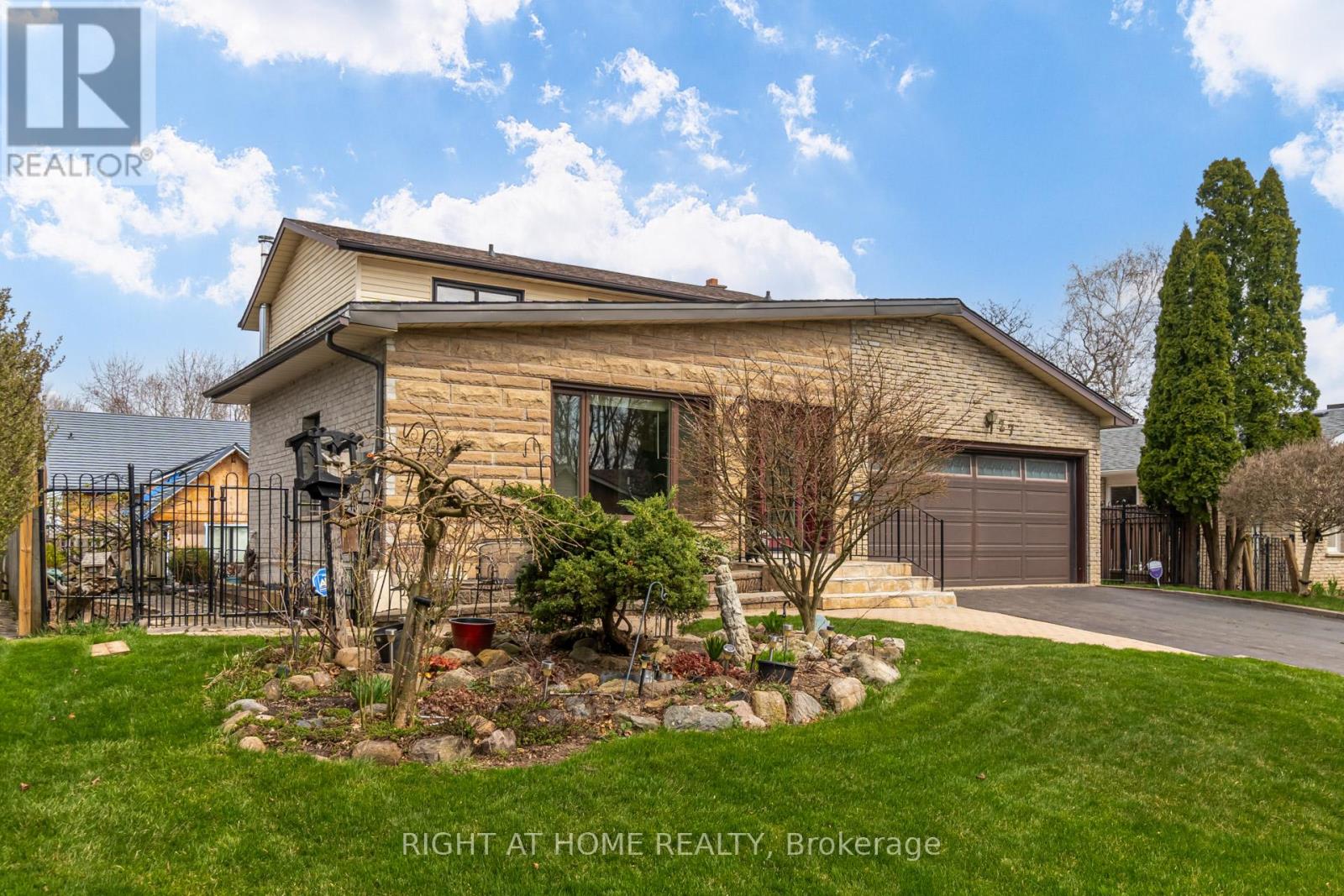 Property at 27 SIR KAY DRIVE image 1
