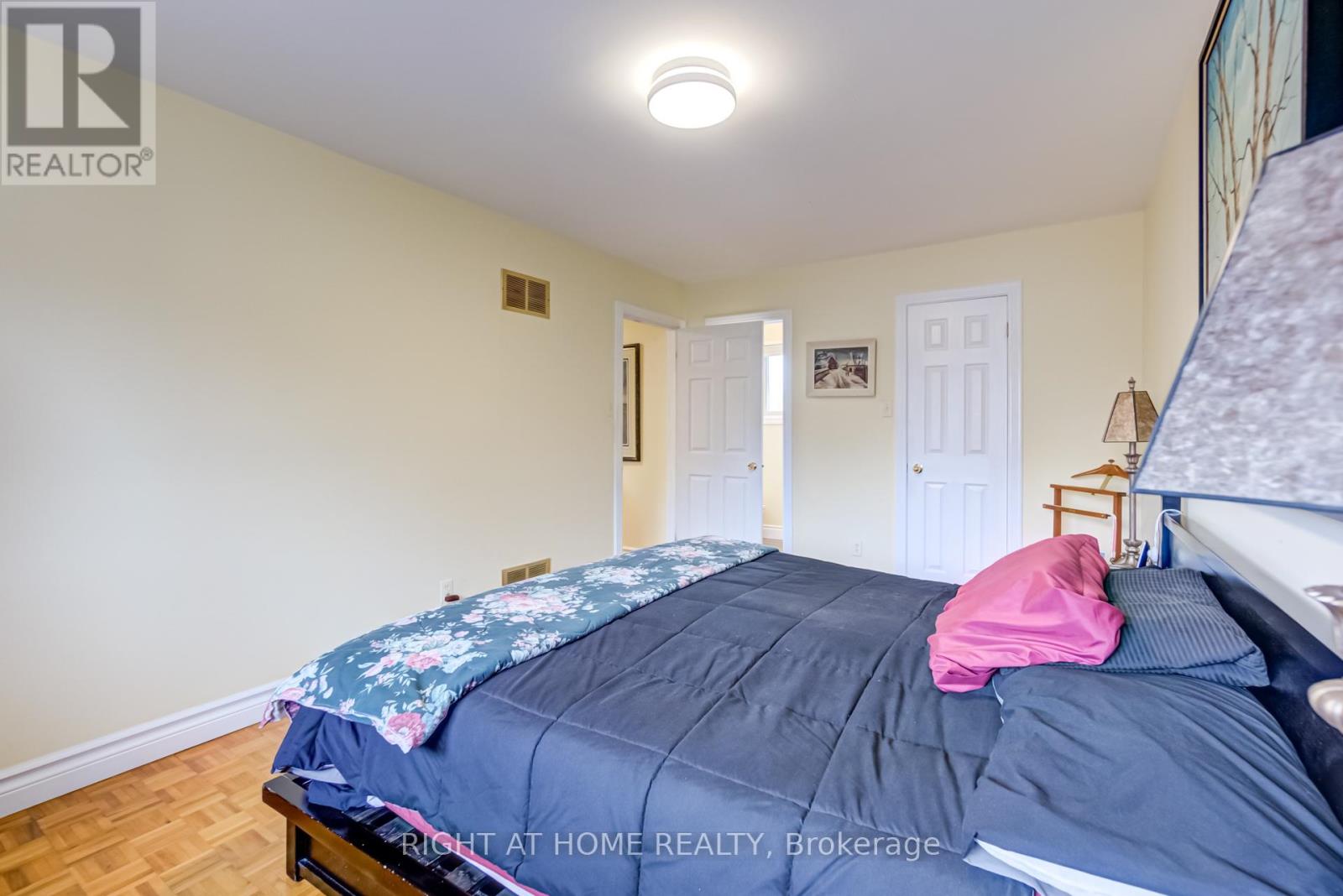 27 Sir Kay Drive, Markham, Ontario  L3P 2Y9 - Photo 13 - N12109033