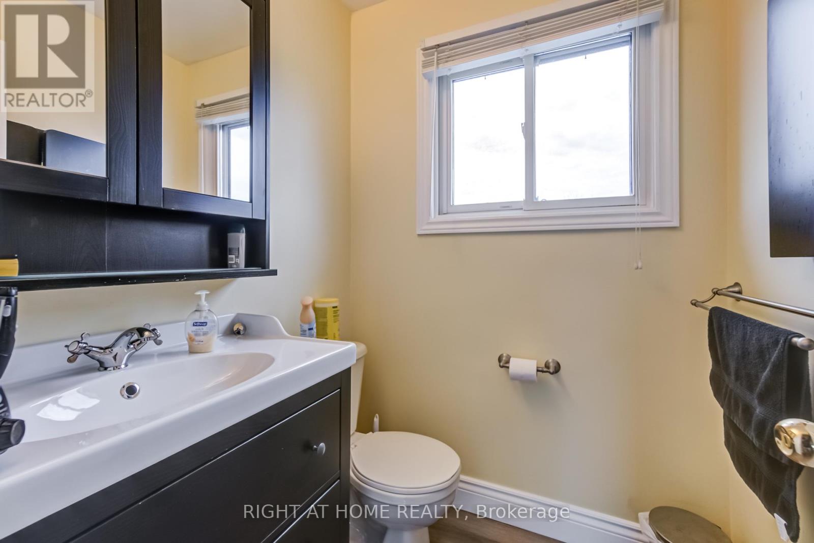 27 Sir Kay Drive, Markham, Ontario  L3P 2Y9 - Photo 14 - N12109033