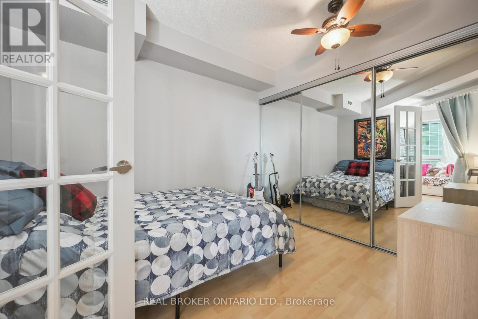 608 - 185 Legion Road N, Toronto, Ontario  M8Y 0A1 - Photo 15 - W12109004
