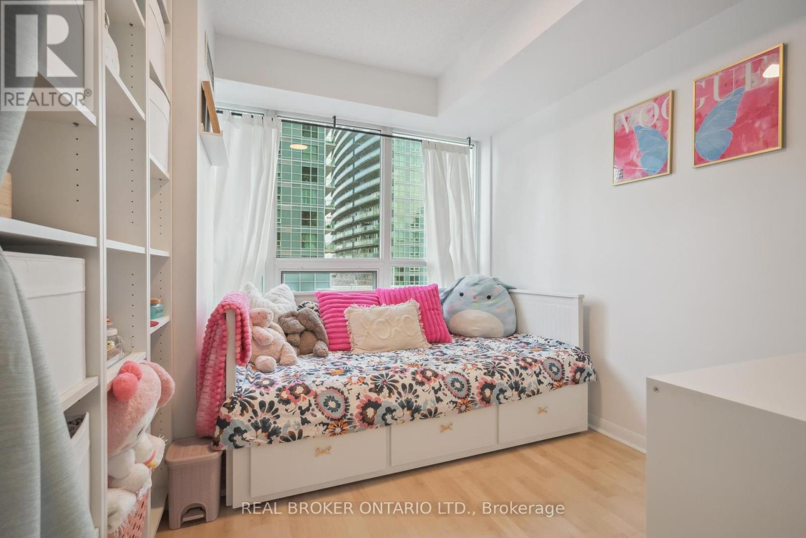 608 - 185 Legion Road N, Toronto, Ontario  M8Y 0A1 - Photo 16 - W12109004