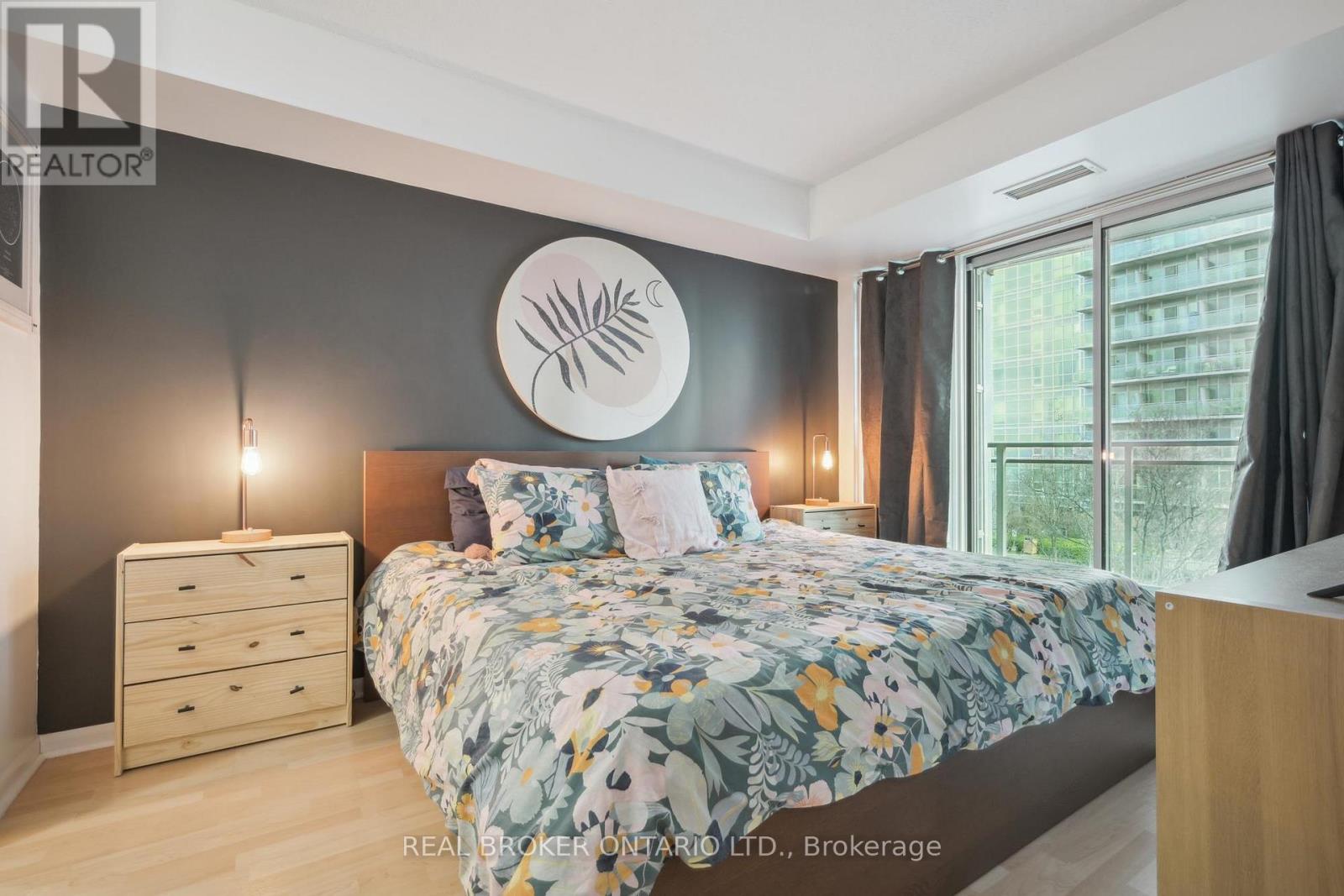 608 - 185 Legion Road N, Toronto, Ontario  M8Y 0A1 - Photo 17 - W12109004