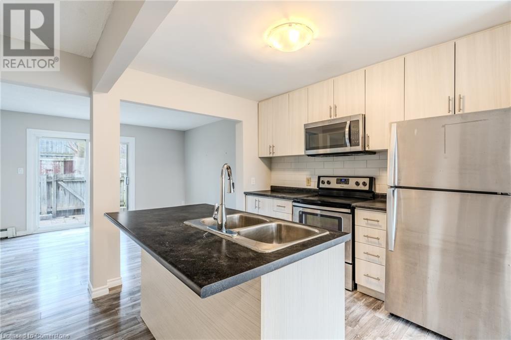 Property at 293 FAIRWAY Road N Unit# 26 image 3