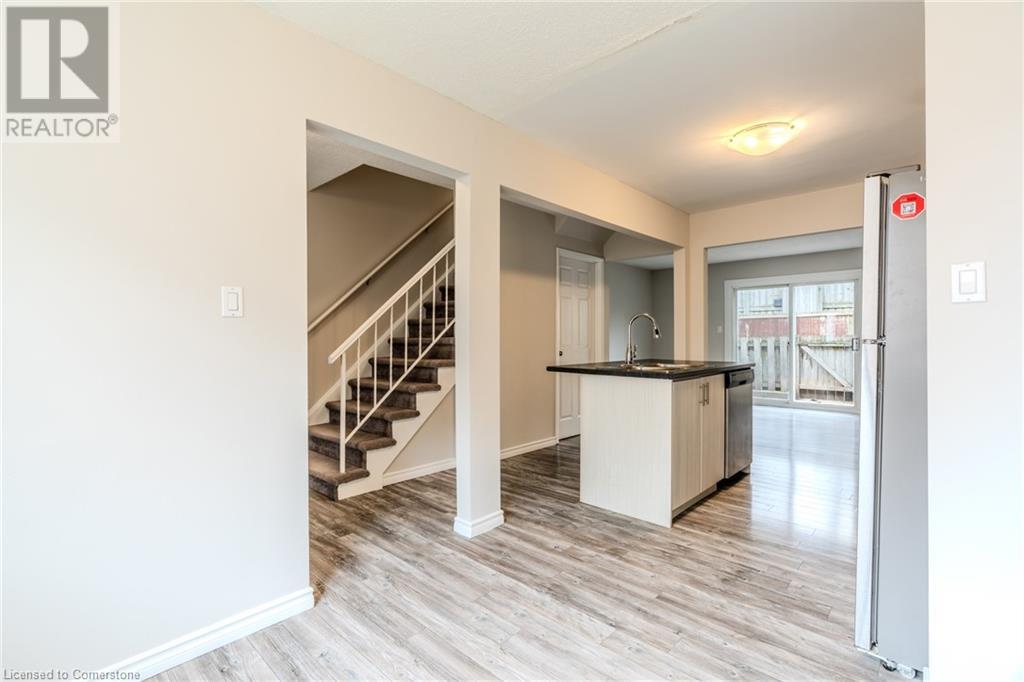 293 Fairway Road N Unit# 26, Kitchener, Ontario  N2A 2P1 - Photo 8 - 40722305